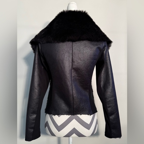 Vera Wang Fur Collar Mixed Media Coat - Picture 3 of 8